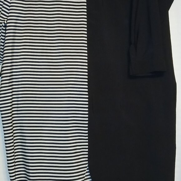 striped black and white dress with lace and flower designs SIZES 2X - Picture 3 of 5